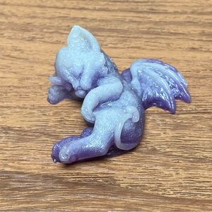 Luminous Stone Cat Carving - Slight Damage